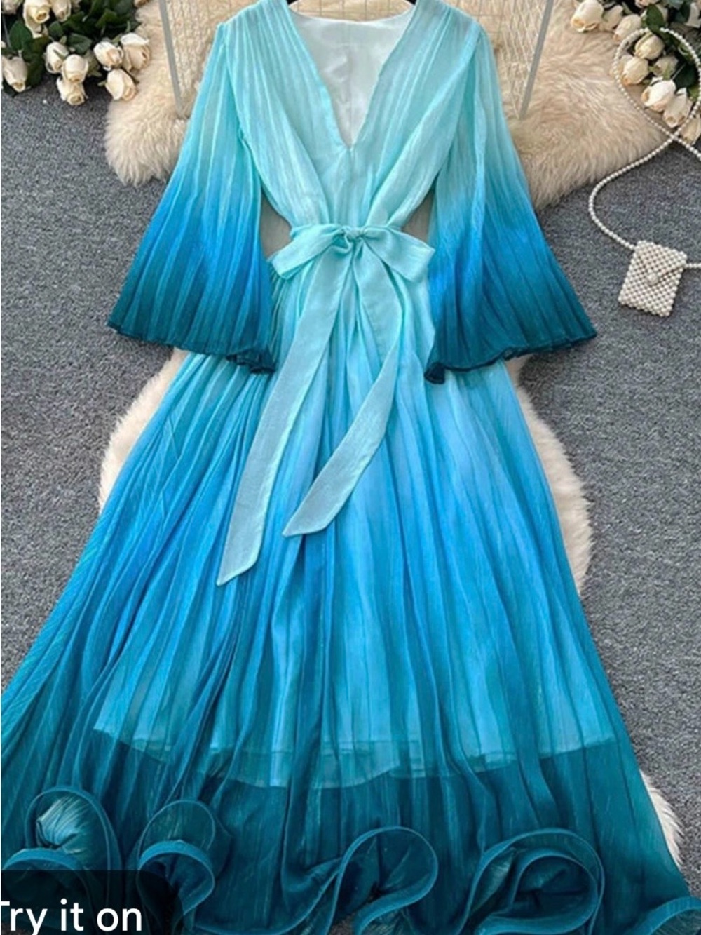Elegant Ombre Blue Maxi Dress with Tie Waist